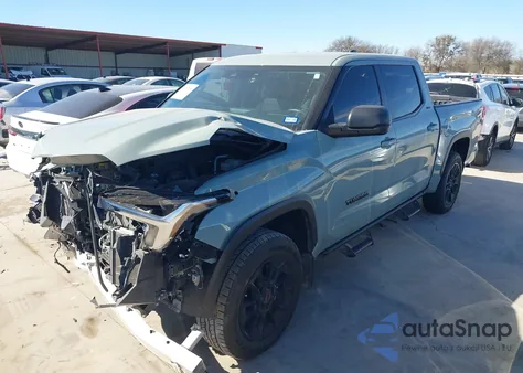 2024 Toyota Tundra Sr5 z USA, uszkodzony, nr VIN 5TFLA5DB3RX170053